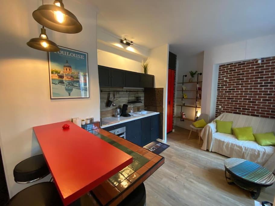Le Nid D'Orient Entre Matabiau Et Capitole Parking Apartment Toulouse Ngoại thất bức ảnh
